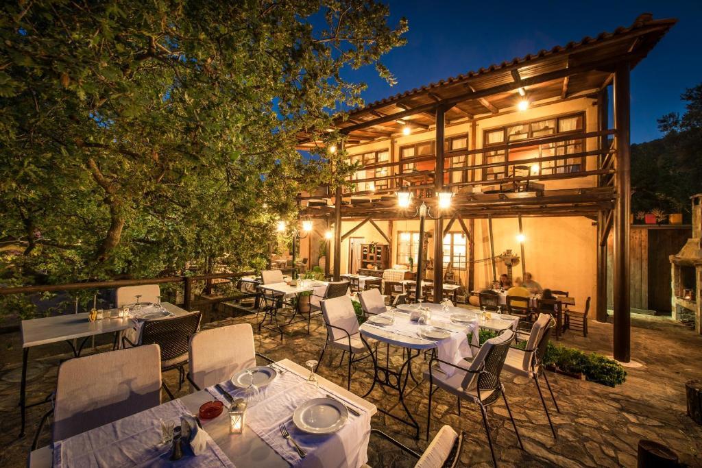 Enagron Ecotourism Village Axos Exterior photo