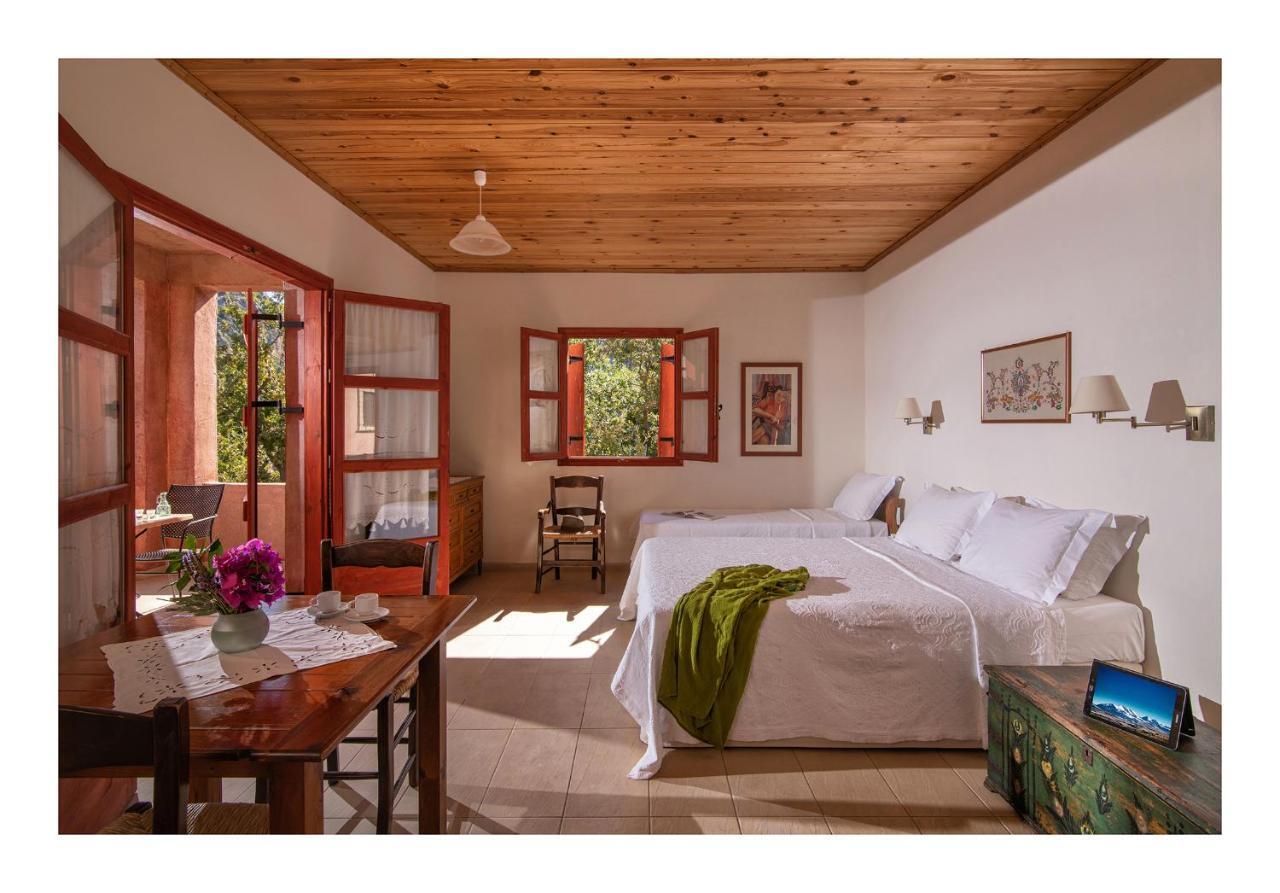 Enagron Ecotourism Village Axos Exterior photo